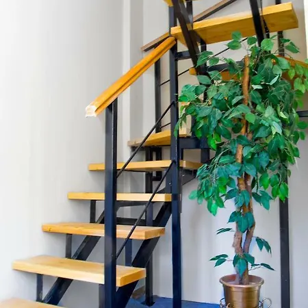 Center شقة سبليت