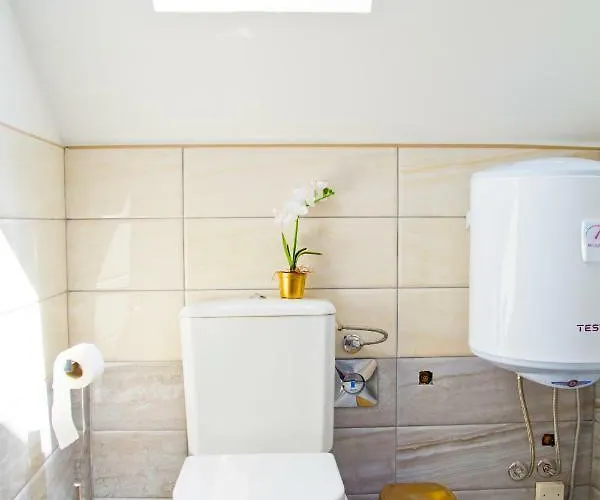 Center Διαμέρισμα *