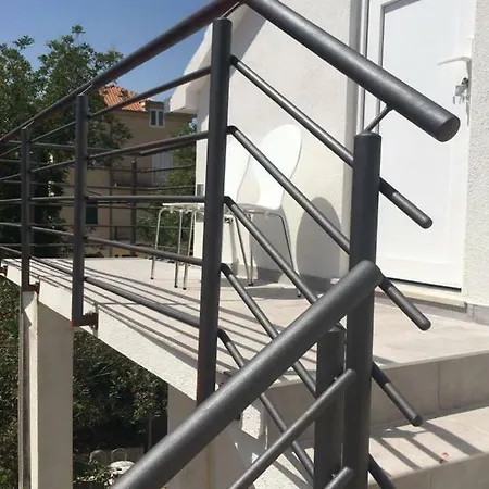 Center * Split
